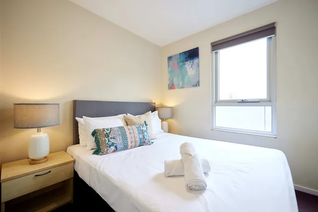 1 Bedroom, Apartment, Double Bed, Arrow On Swanston 2/8