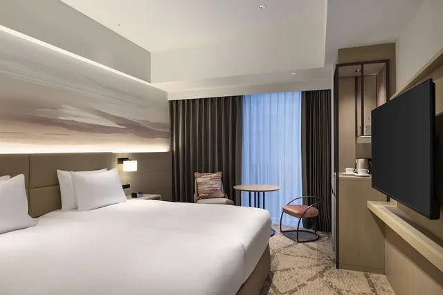 غرفة عائلية بثلاثة أسرّة، DoubleTree by Hilton Toyama 1/2
