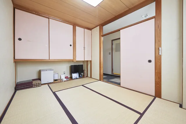 غرفة يابانية بفرشتي فوتون للمدخنين، HOTEL SELECT INN TSUYAMA 1/2