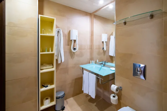 غرفة عائلية رباعية بسرير مزدوج بشرفة مع أريكة، Hotel Condesa 6/7