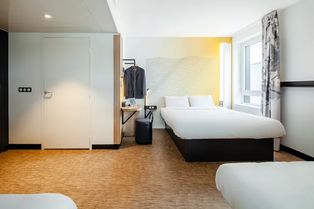 غرفة رباعية، B&B Hotel Cergy Saint-Christophe 2/2
