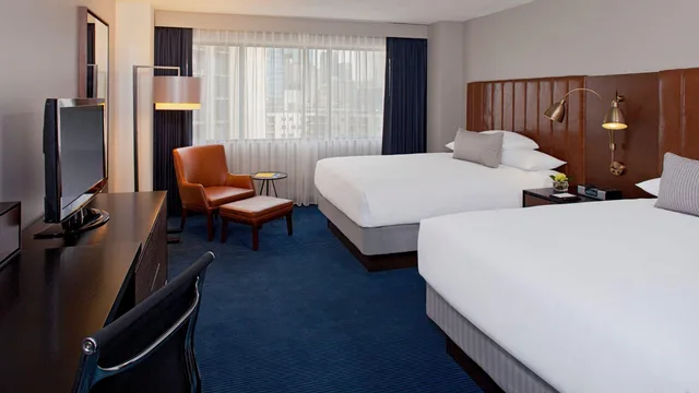 Room, Queen Bed, Hyatt Regency 1/1