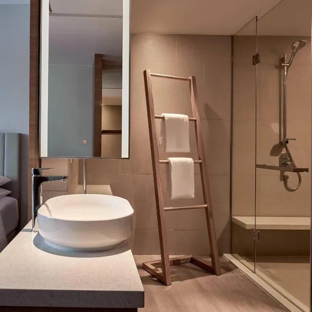 غرفة كلوب تنفيذية بسرير كينج، Marriott Kota Kinabalu Hotel 4/5