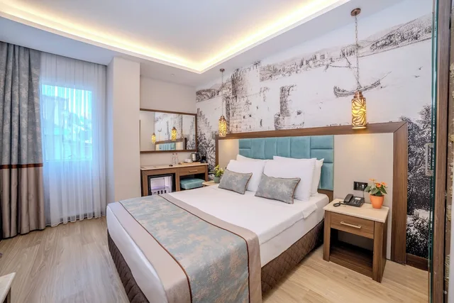 غرفة قياسية بسرير مزدوج وسرير فردي، Grand Hilarium Hotel 5/10