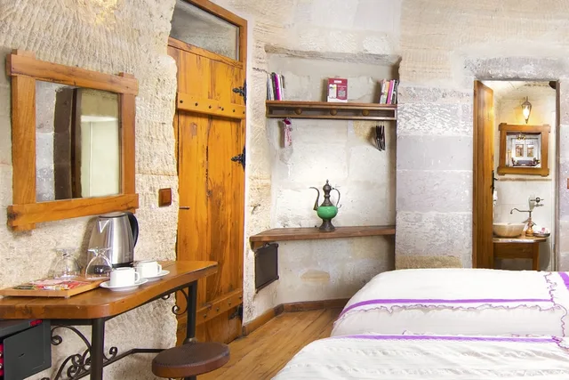 Stone, Twin Beds, Terra Cave Hotel 5/6