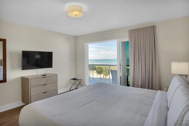 2 Bedrooms, Suite, Gulf View, Low Floor، The Avalon Club 5/10