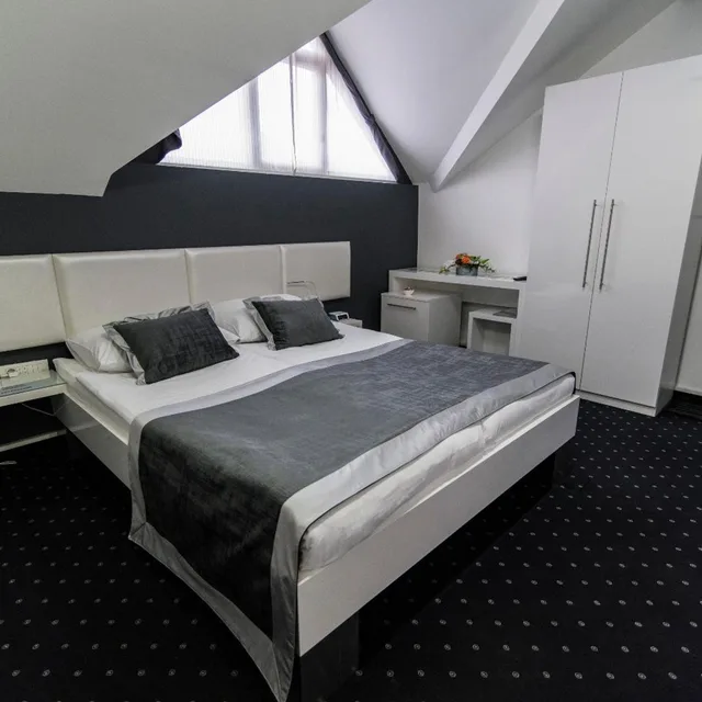 غرفة كومفورت ثلاثية، COOL ROOMS ZAGREB AIRPORT 4/10
