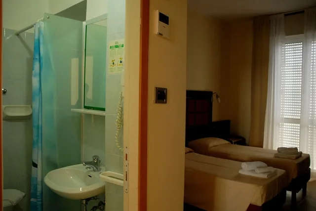 غرفة كلاسيكية بسرير كوين، Hotel Arno Rimini 4/4