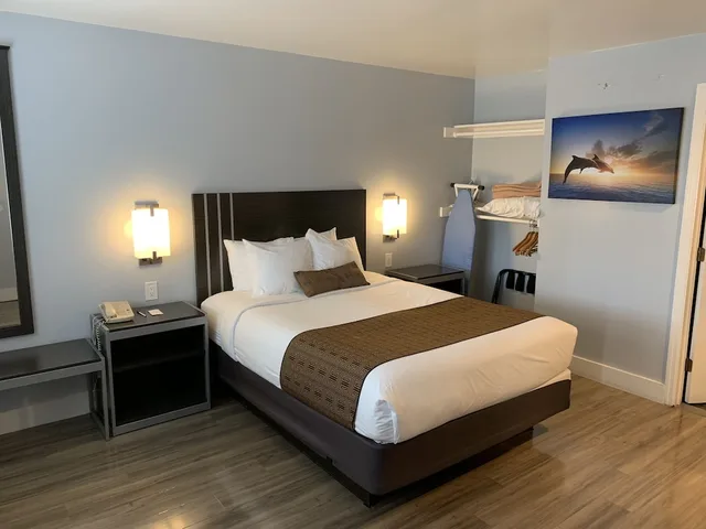 غرفة بسرير كوين لذوي الإعاقة، Pacific Inn Monterey 5/10