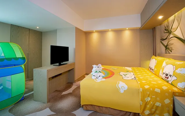 غرفة بسرير كينج بإطلالة على المدينة بغرفة نوم واحدة، Holiday Inn Kunming City Centre 4/8