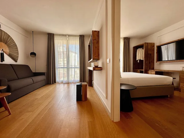 شقة ديلوكس بسرير كينج مع أريكة في الملحق، The Market Urban Hotel 3/4