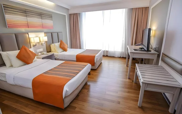 غرفة ديلوكس، Kingwood Inn Kuching 1/2