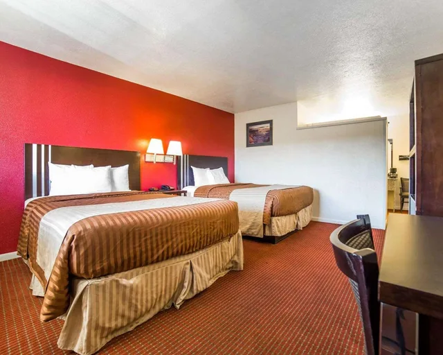 غرفة بسريرين كوين، Rodeway Inn At Lake Powell 3/4