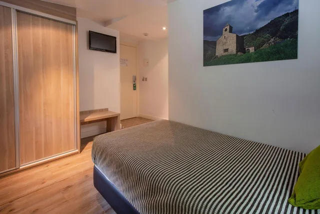 غرفة ثلاثية، Hotel Del Pui 9/10