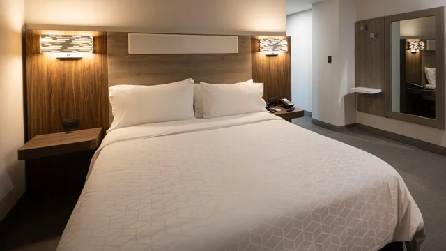 غرفة بسرير كينج، Holiday Inn Express Morelia Centro Historico by IHG 2/3