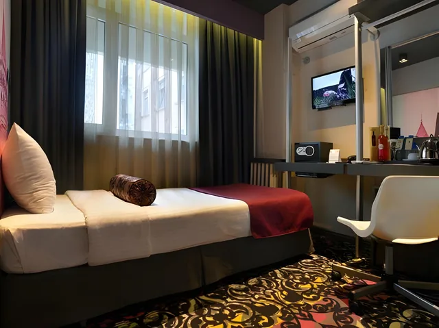 Semi Room, Standard, Single, Semi Double Bed، Tulip City Taksim Hotel 1/1