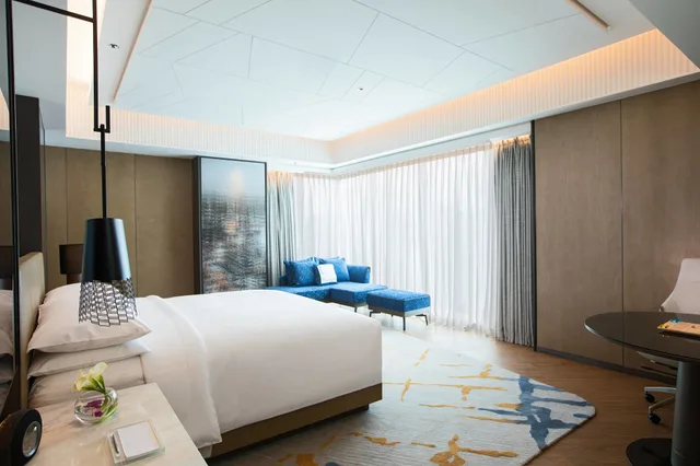 غرفة حصرية بسرير كينج بإطلالة على المدينة، Renaissance Xi'an Hotel 2/6