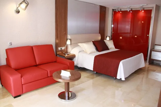 جناح بريميوم جونيور مفردة بسرير مزدوج، MS Aguamarina Costa del Sol 1/1