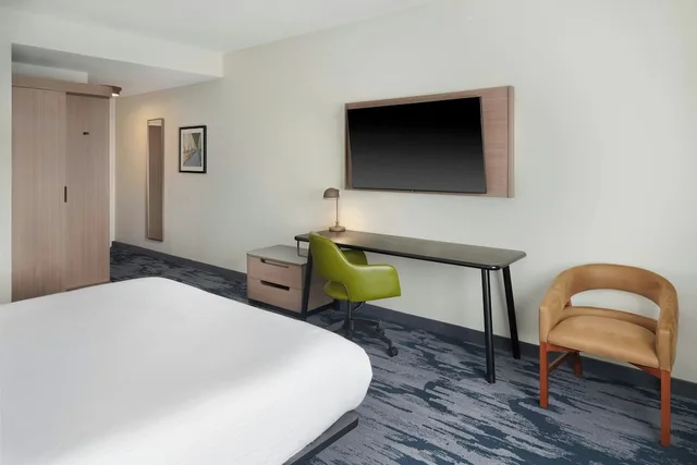 Room, 2 Queen Beds, Fairfield by Marriott Inn & Suites Columbus 3/8