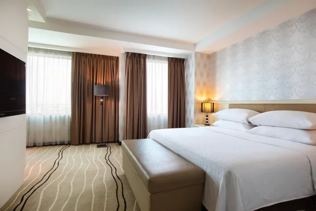 Grand, Suite, FOUR POINTS BY SHERATON MEDAN 1/7