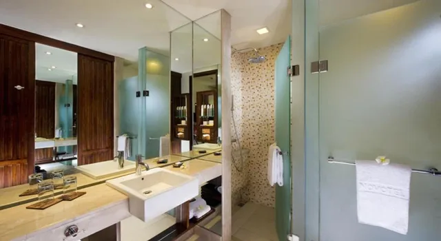 Deluxe, King Bed, Pool View, Garden Wing، Novotel Bali Benoa 9/9