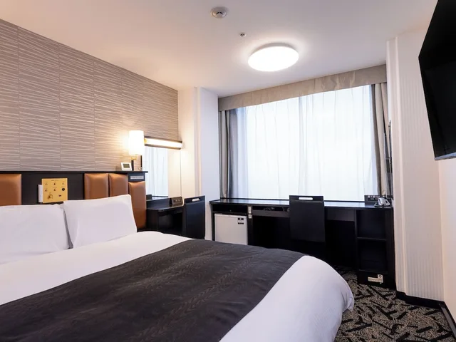 Room, Single, Double Bed, Apa Hotel and Resort Tokyo Bay Makuhari 1/6