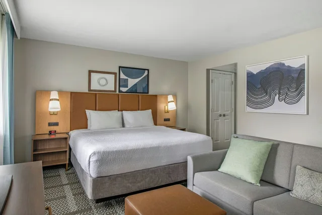 Studio, King Bed, Golf Course View, Kitchen, Accessible, Residence Inn Oxnard River Ridge 1/6