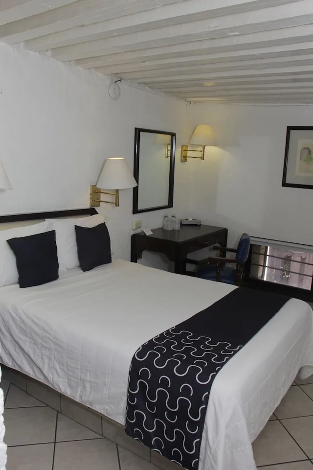 Standard, Queen Bed, Collection O Hotel Del Portal, Puebla 1/1