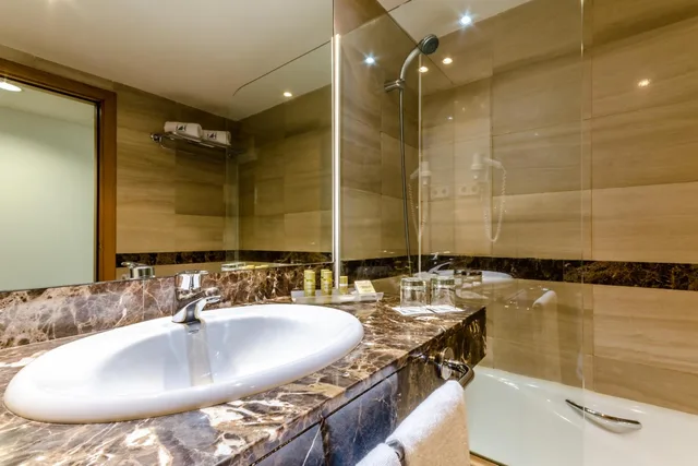 غرفة بسرير مزدوج، Exe Barbera Parc 8/9