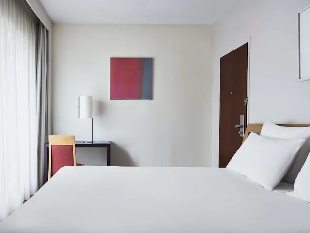 غرفة تنفيذية بشرفة، Novotel Athenes 3/10