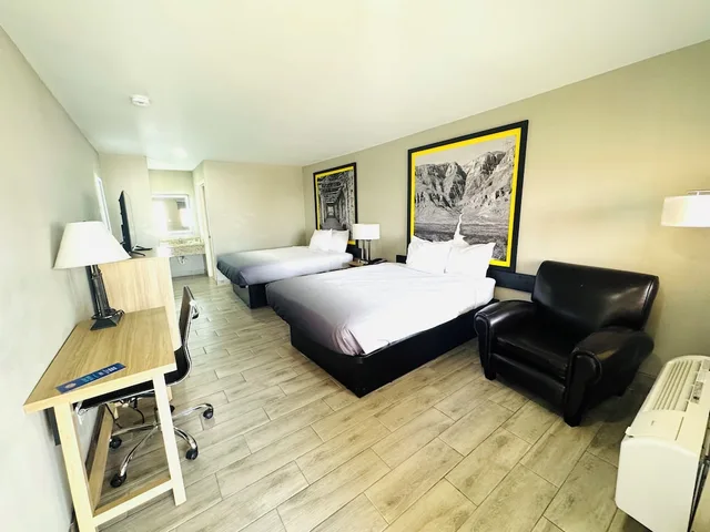 غرفة بسريرين مزدوجين، Super 8 by Wyndham Corpus Christi 1/6