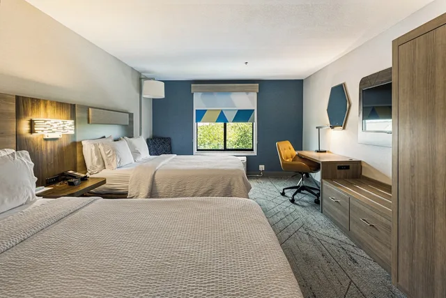غرفة قياسية بسريرين كوين، Holiday Inn Express Suites Buford Ne Lake Lanier Area 5/8