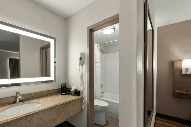 Superior, King Bed, Red Roof Inn Winchester, VA 8/8