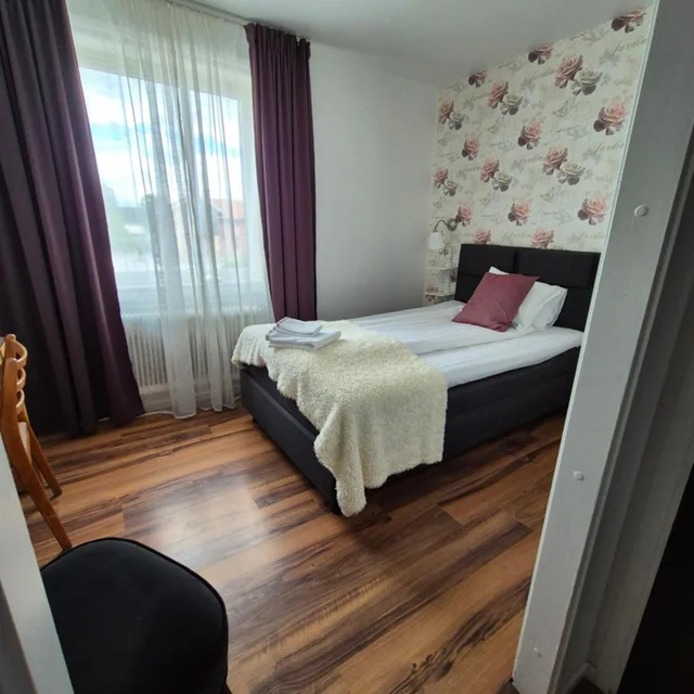 غرفة عائلية بسرير مزدوج، Smålandsstenar Hotell 8/10