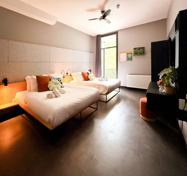غرفة عائلية رباعية بسريرين مزدوجين، De Pijp Boutique Hotel 3/10