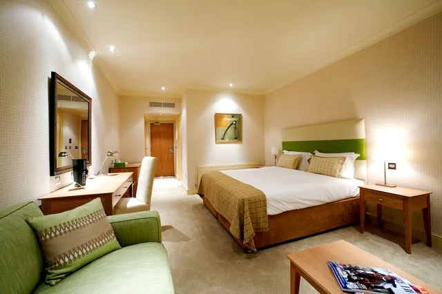 غرفة بسرير كينج، Donnington Valley Hotel and Spa 4/6