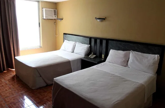 غرفة قياسية بسريرين مزدوجين، Hotel Universo Guadalajara 1/5
