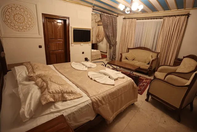 Stone, Family, Twin Beds, Courtyard View، Alaturca House 3/10