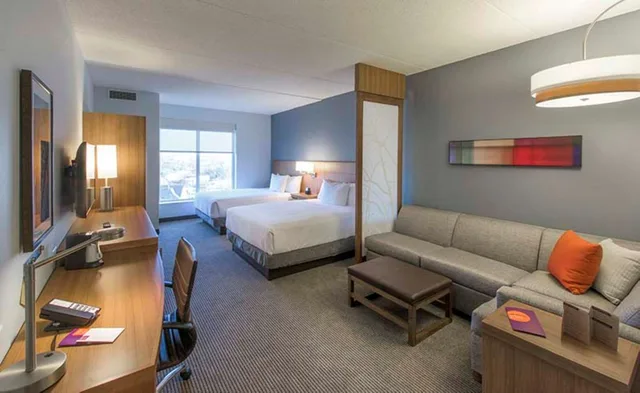 غرفة بسريرين كوين بإطلالة على الجبل، Doubletree By Hilton Asheville Downtown 3/4