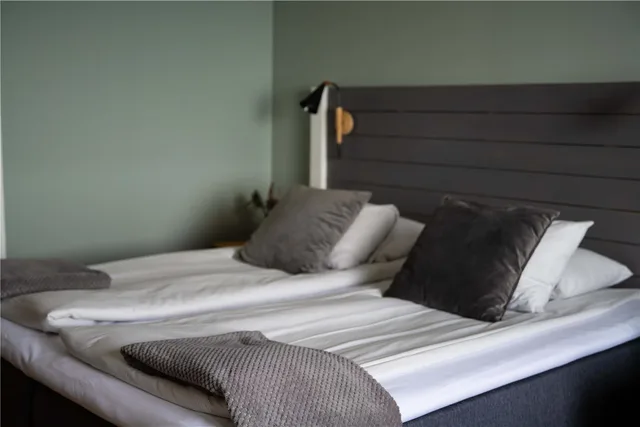 Standard, Twin Beds, Hotel Ullinge, Sure Hotel Collection By Best Western 2/3