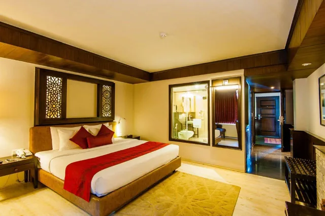 Vintage, Double Bed، THE VINTAGE GULMARG 1/1