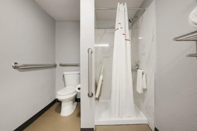 غرفة قياسية بسريرين كوين لذوي الإعاقة، Budget Inn Alexandria, LA 3/3