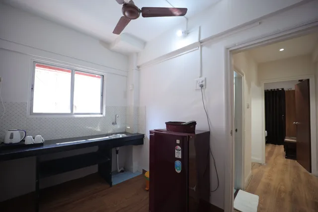غرفة قياسية بسريرين منفصلين مع أريكة، The Byke Studio Apartment 5/6