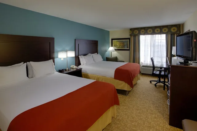 غرفة قياسية بسريرين كوين لذوي الإعاقة، Holiday Inn Exp Winston Salem 1/6