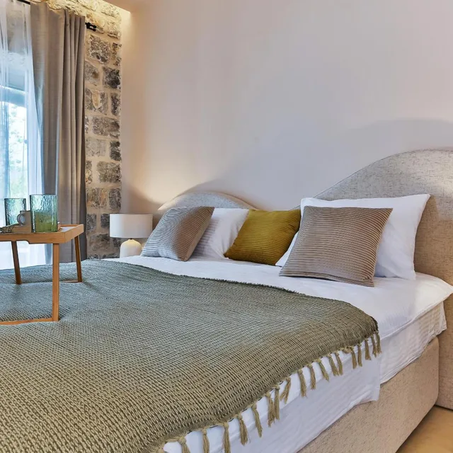 استوديو ديلوكس بسرير كوين، Boutique Hotel Ruzmarin SPA & Garden 1/7