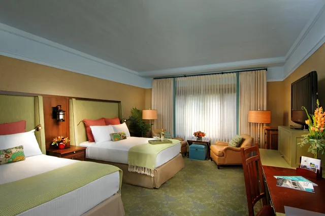 Resort, 2 Queen Beds، The Omni Grove Park Inn 3/5