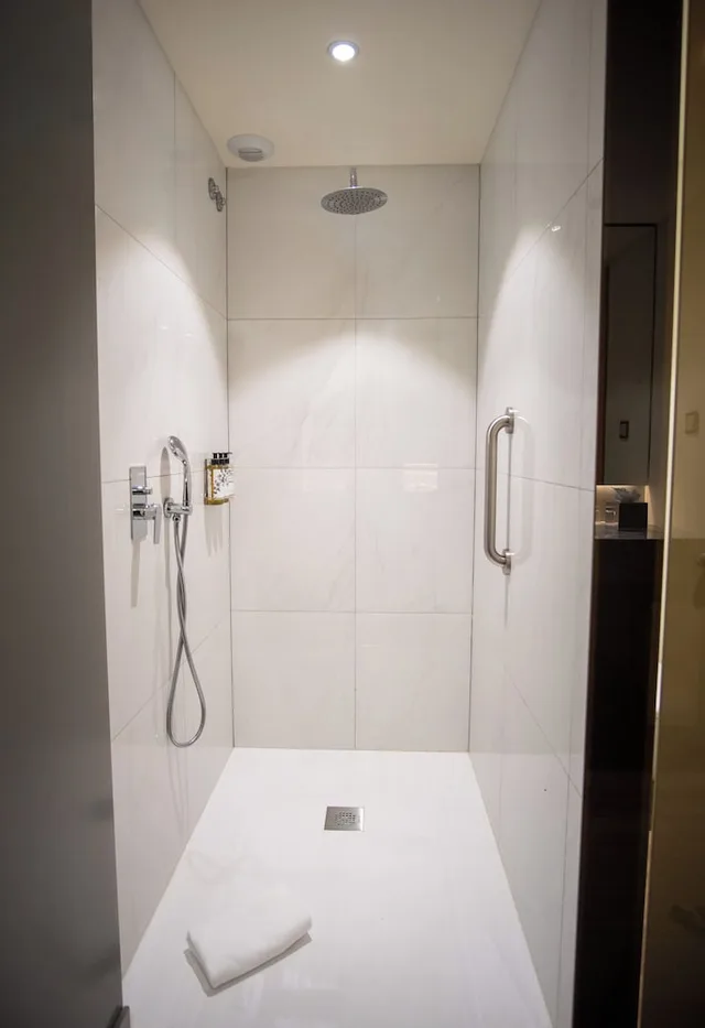 غرفة غراند بسرير كينج، Boeira Garden Hotel Porto Gaia, Curio Collection by Hilton 5/5