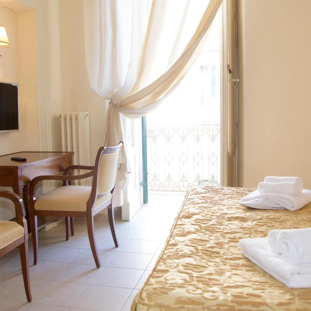 غرفة قياسية بسرير مزدوج، Minotel Lanzillotta 4/4