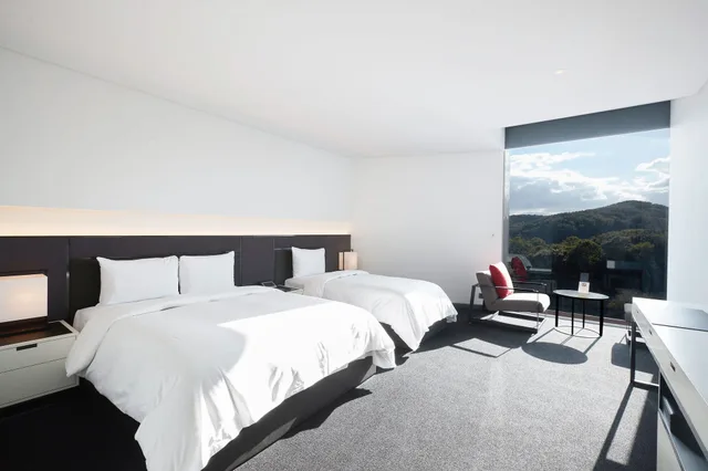 Deluxe, 1 Queen and 1 Single Bed, Mountain View, Hotel Ora Incheon 6/10