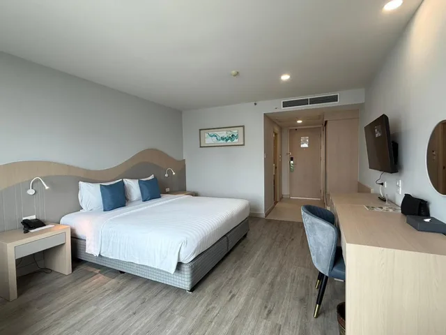 غرفة بريميير ديلوكس بسرير مزدوج، Empress Pattaya Hotel 2/7